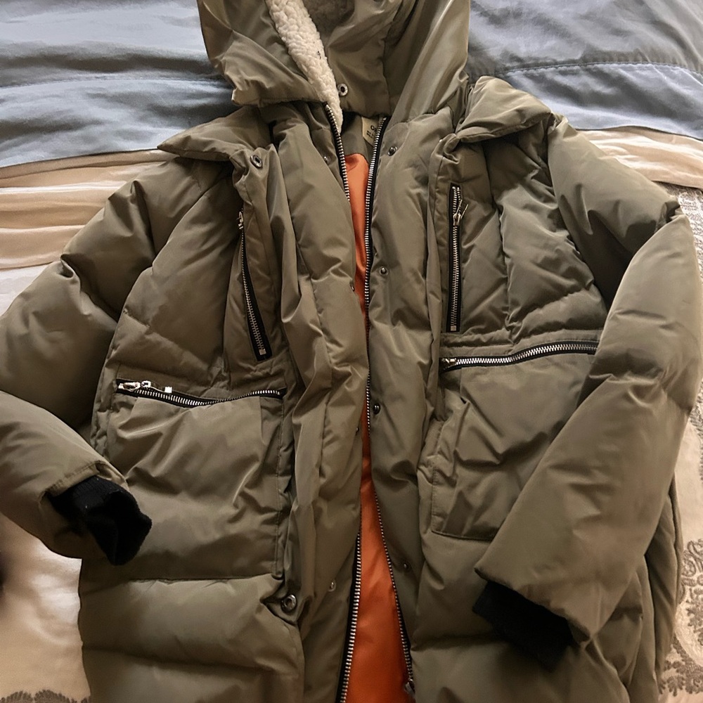 HOT DEAL🔥 Orolay Women's Puffer Jacket